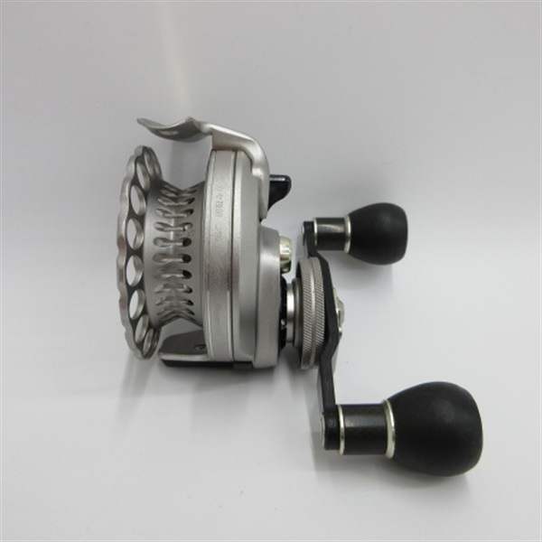 カセ筏師　ＴＨＥアスリート　ラガー６５Ｄ－ＴＧ　右